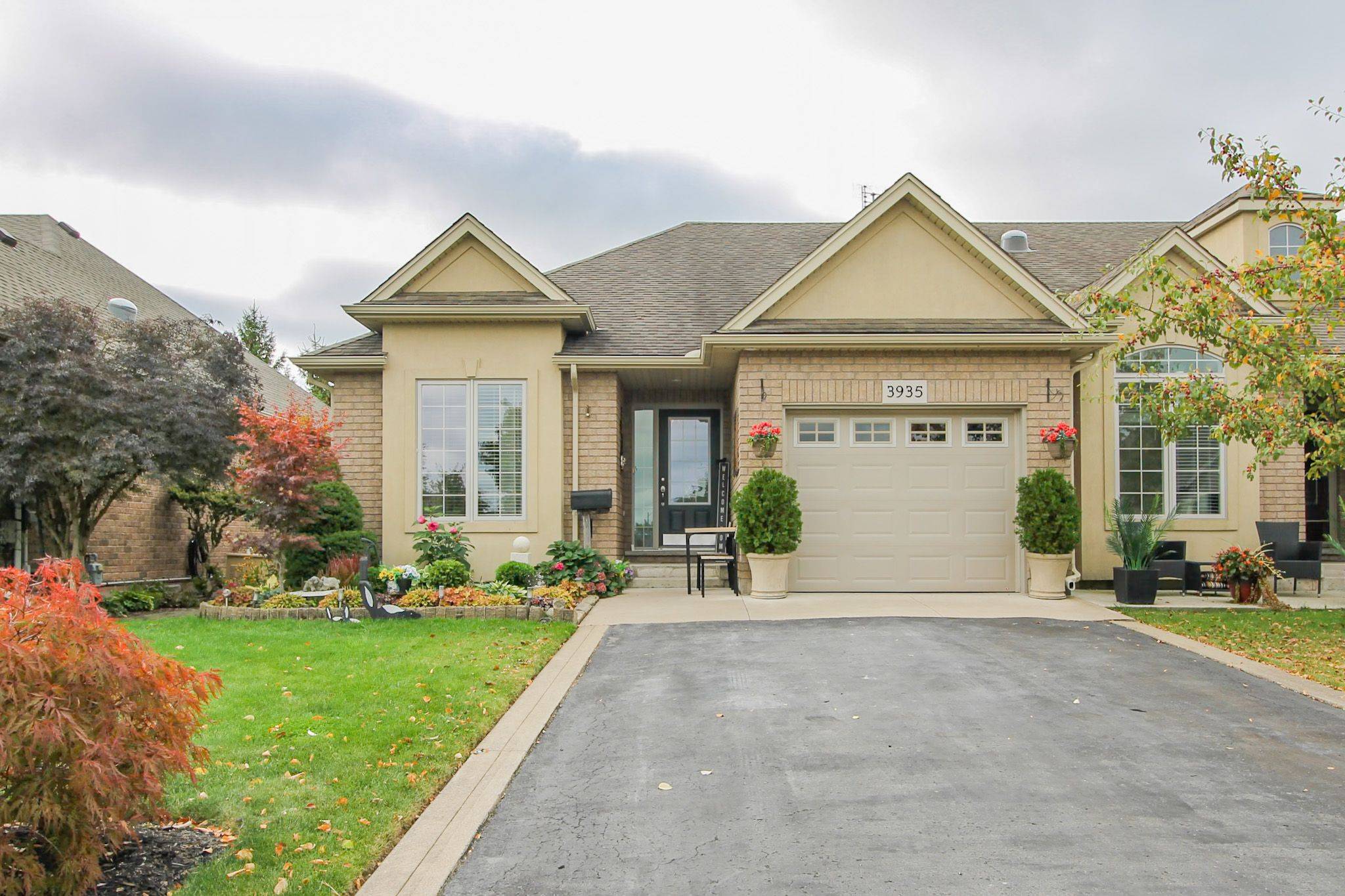 Fort Erie, ON L0S 1S0,3935 Lower Coach RD