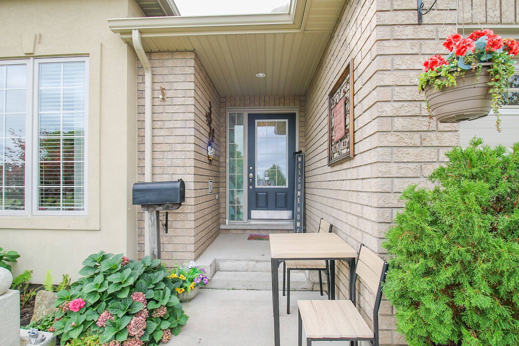 Fort Erie, ON L0S 1S0,3935 Lower Coach RD