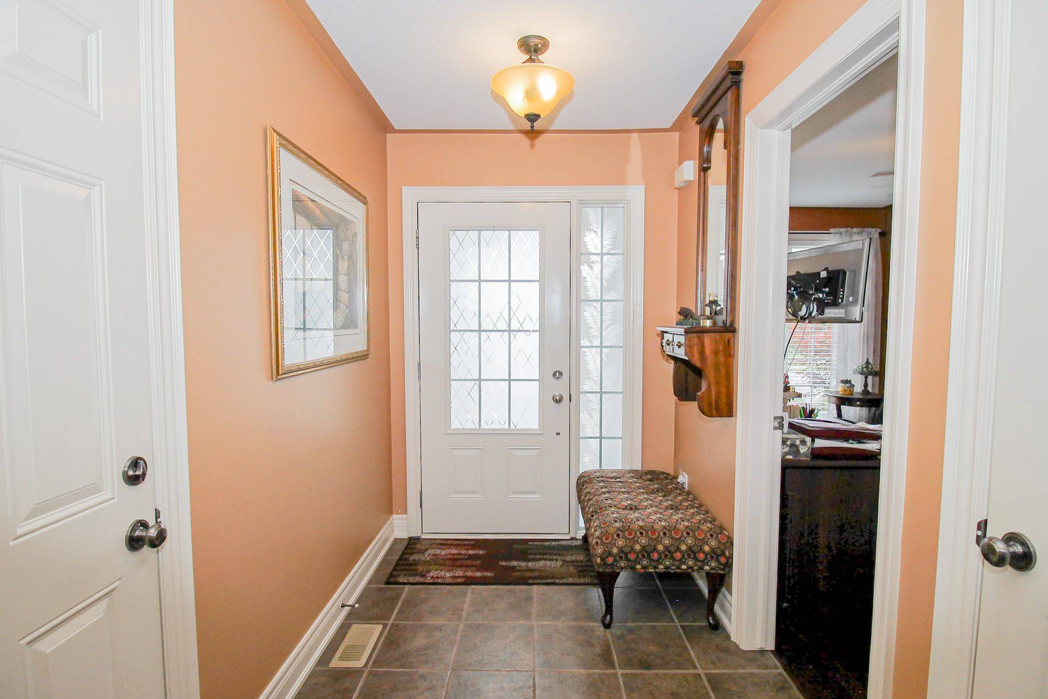 Fort Erie, ON L0S 1S0,3935 Lower Coach RD