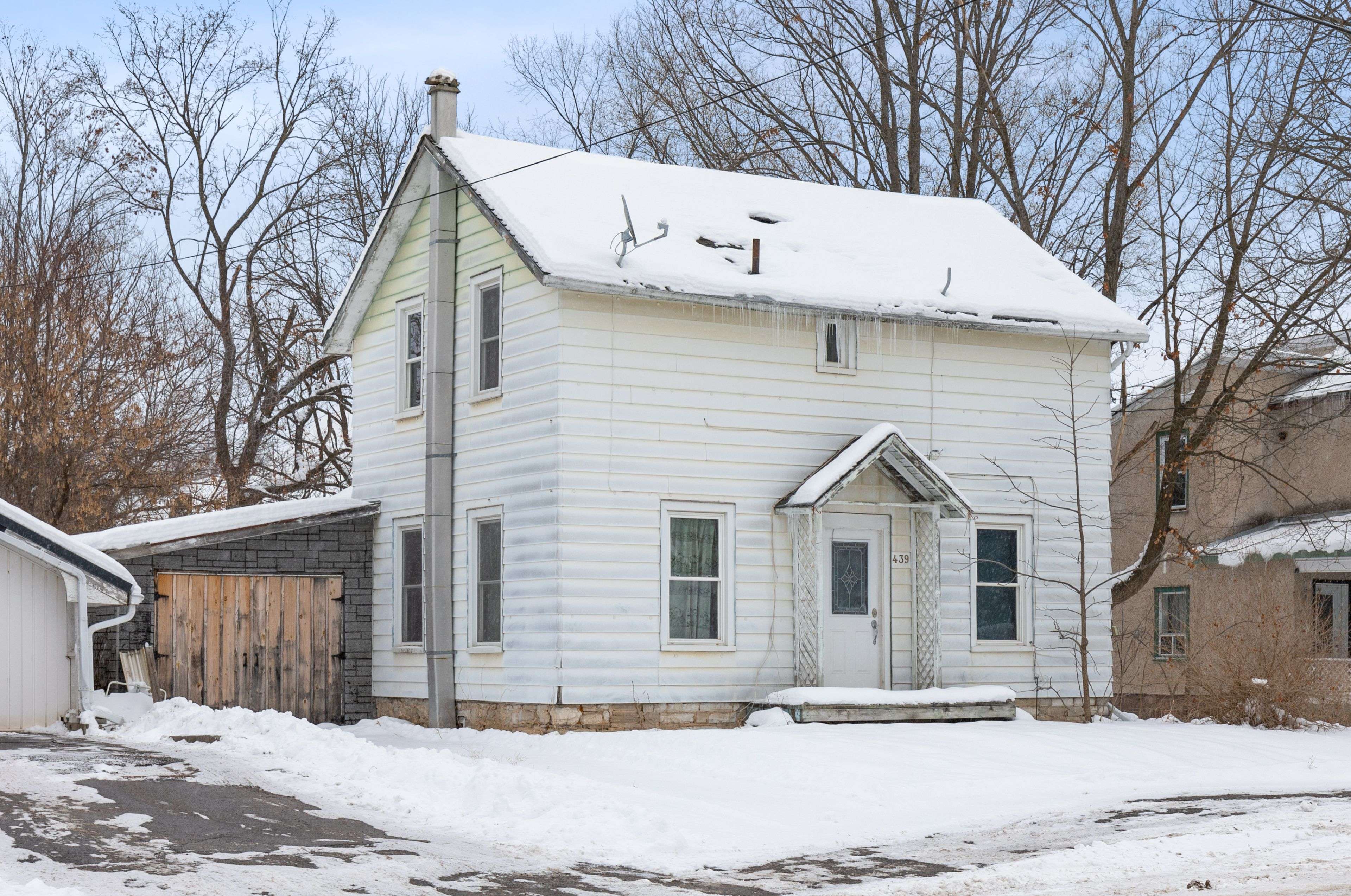 Tweed, ON K0K 3J0,439 Metcalf ST