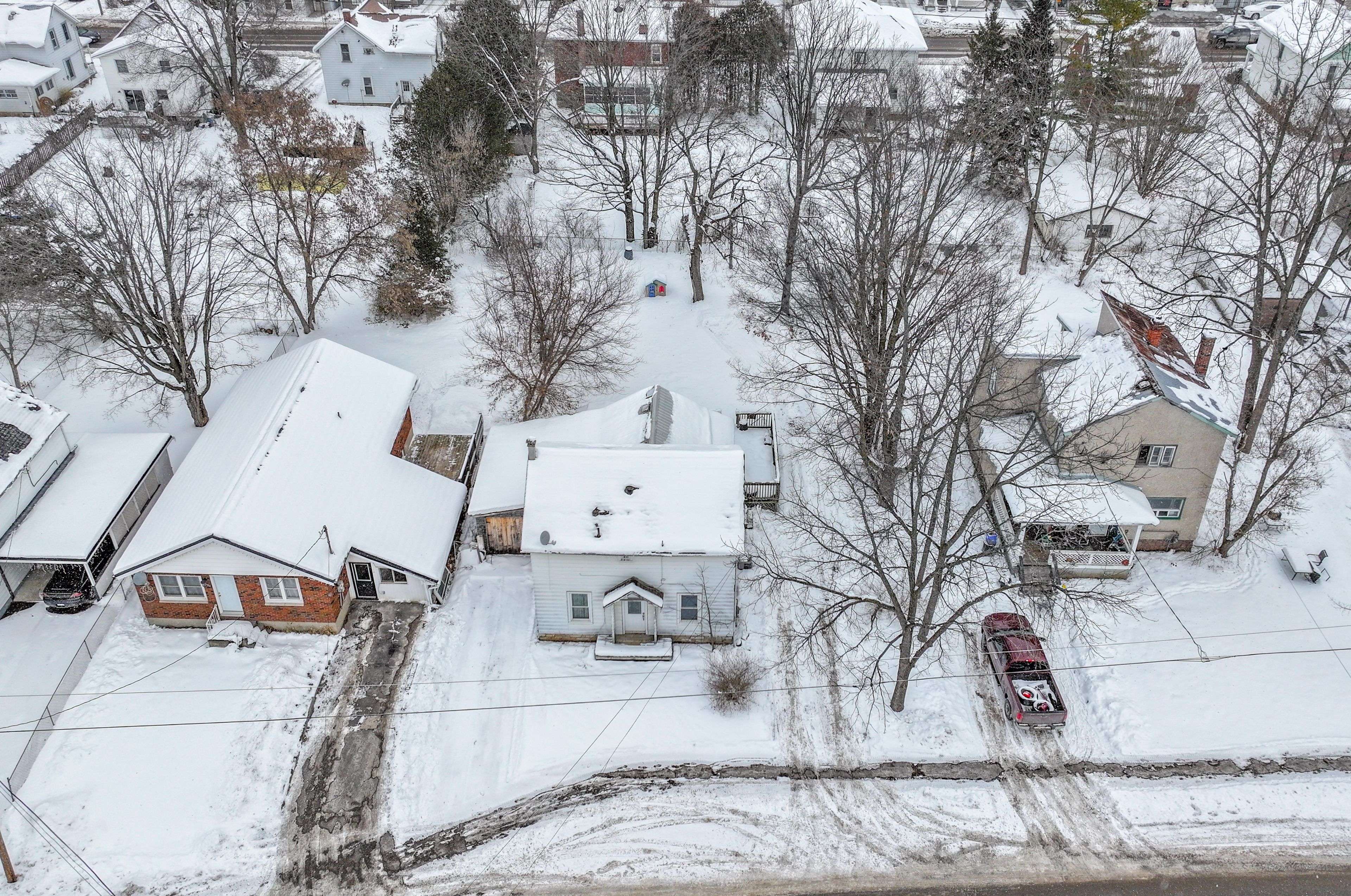 Tweed, ON K0K 3J0,439 Metcalf ST