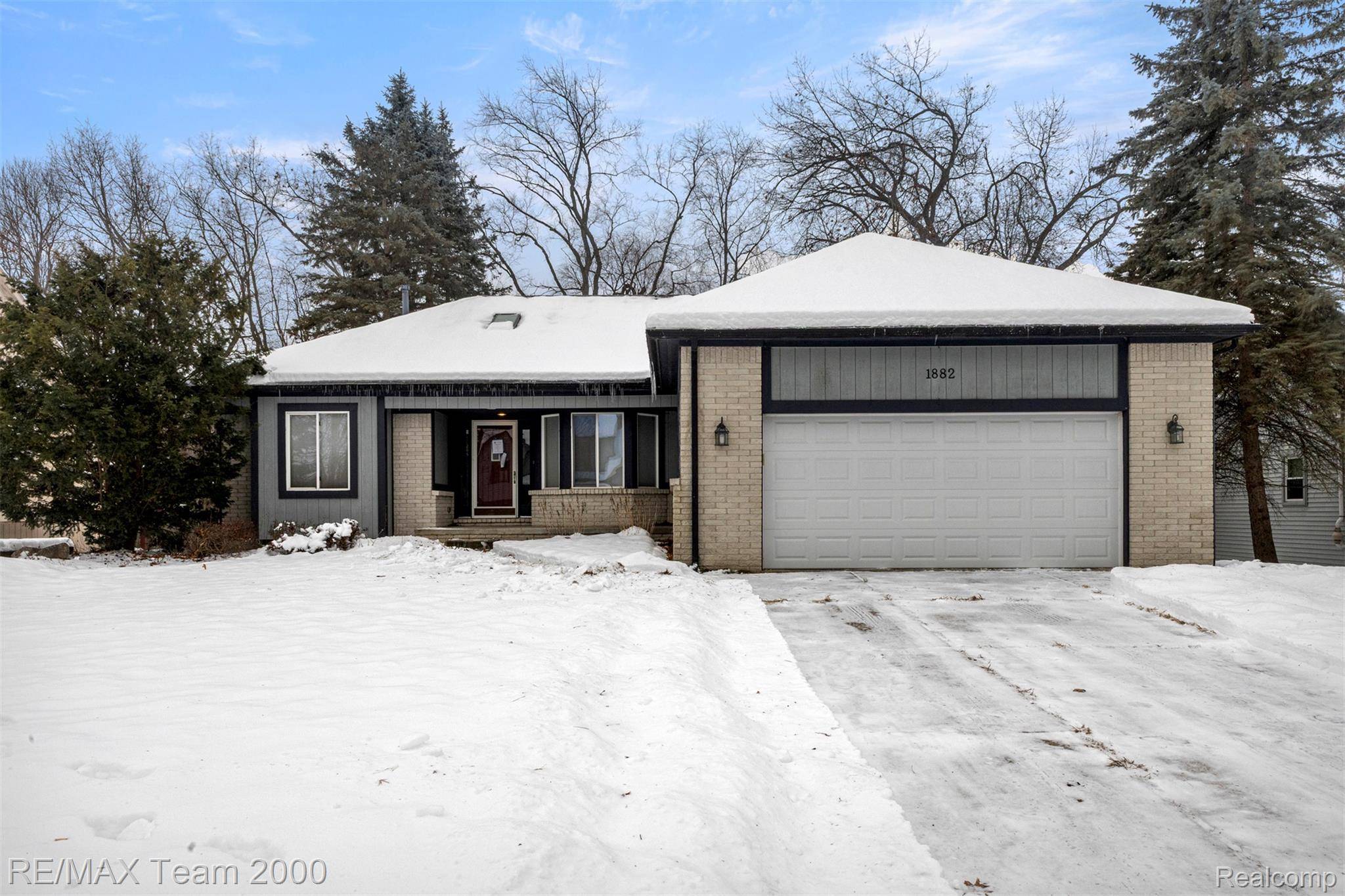 Commerce Twp, MI 48390,1882 W Ridge DR