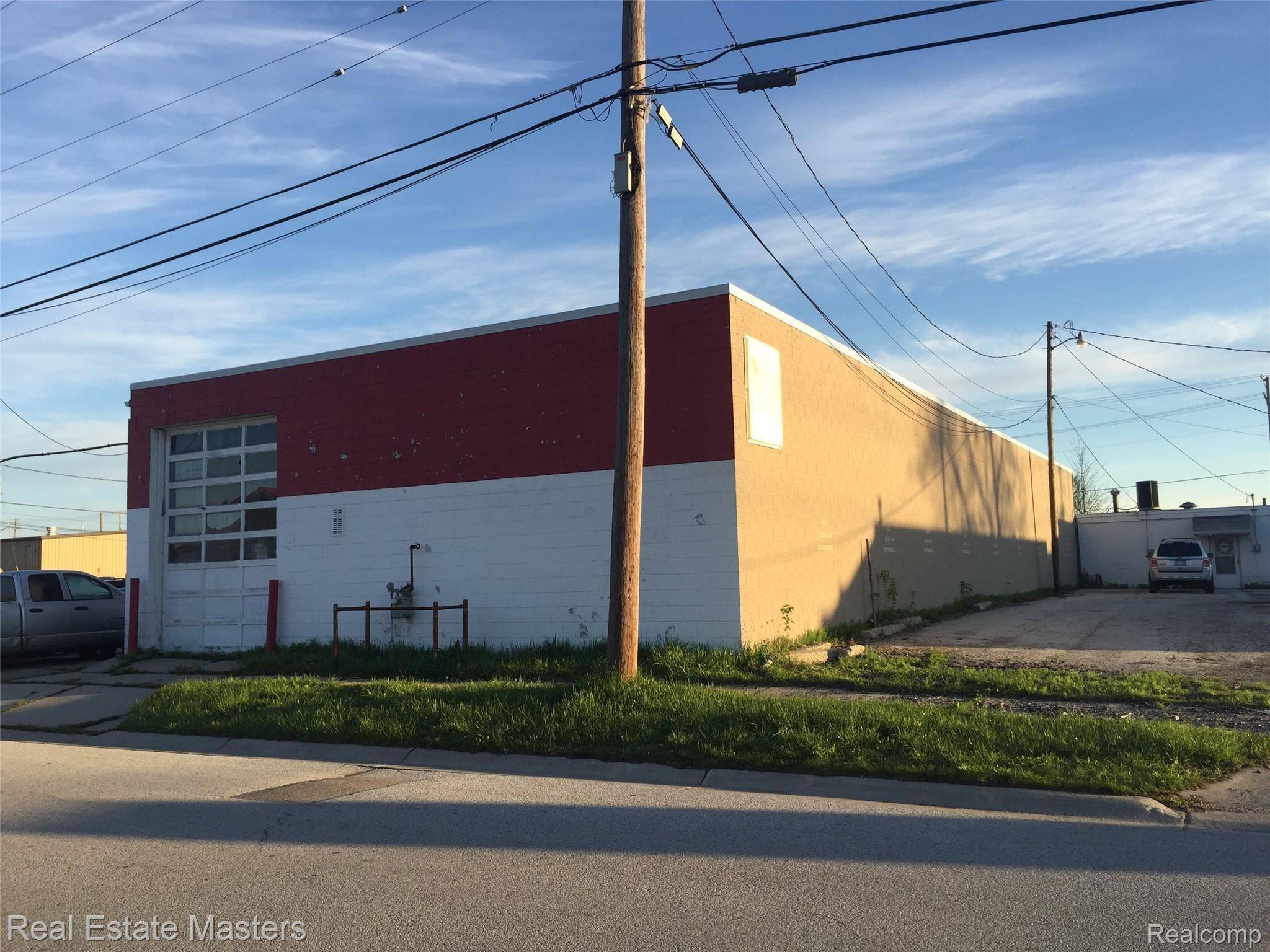 Port Huron, MI 48060,2222 Lapeer AVE