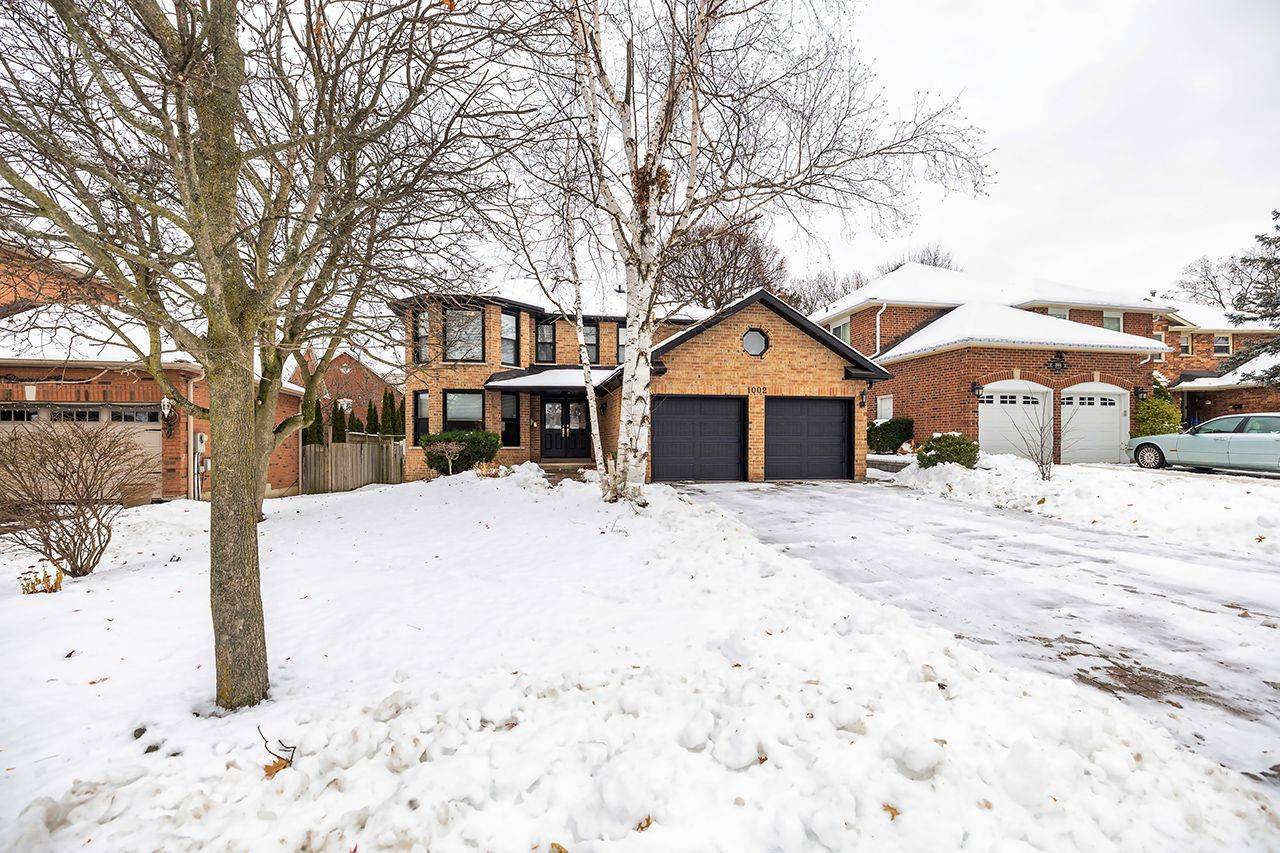 Pickering, ON L1V 4M5,1002 Riverview CRES