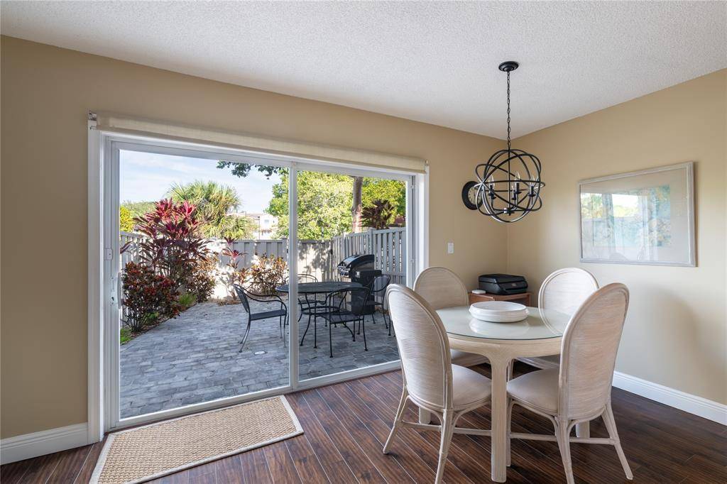 Lauderdale By The Sea, FL 33308,5555 N Ocean Blvd #11