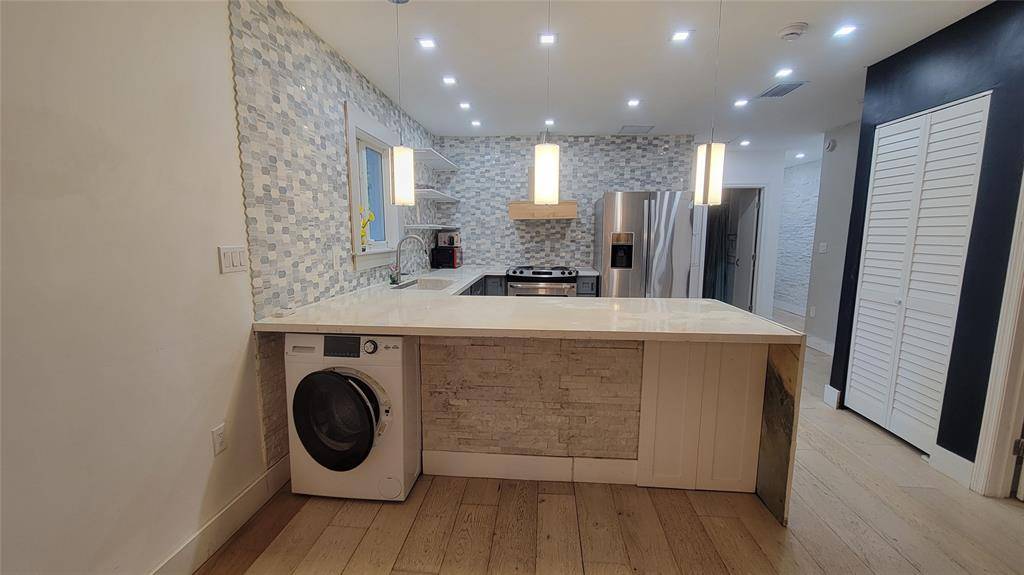 Fort Lauderdale, FL 33311,512 NW 15th Ter