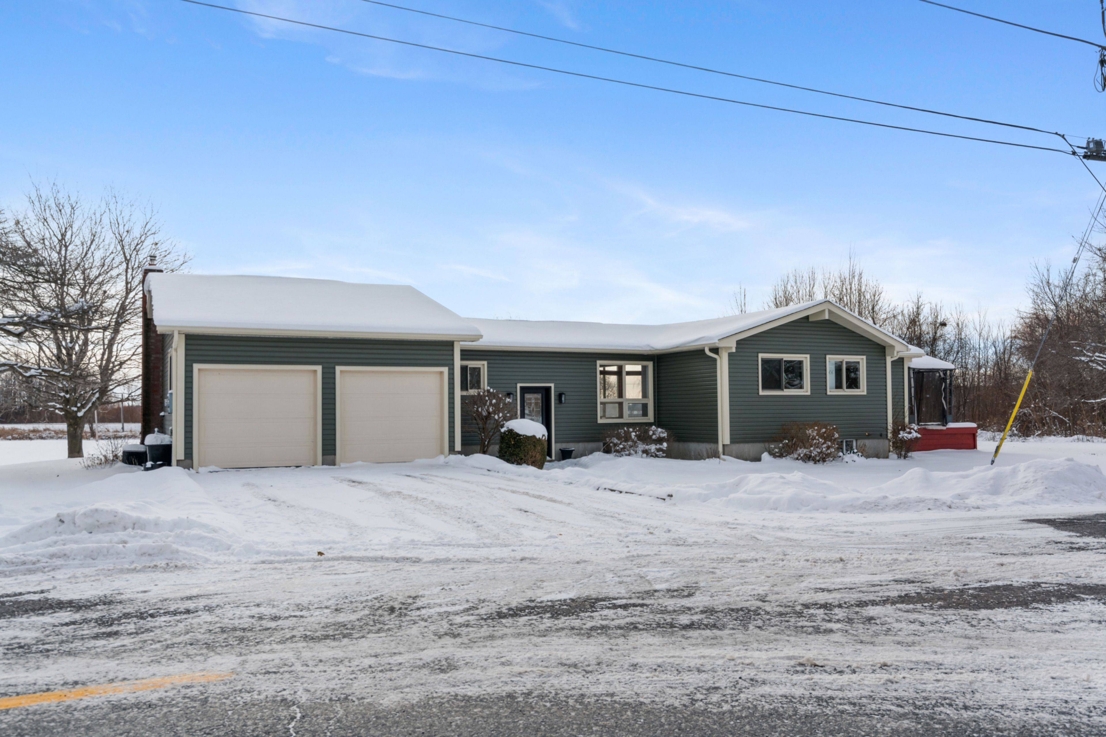 South Stormont, ON K0C 1M0,15474 Manning RD