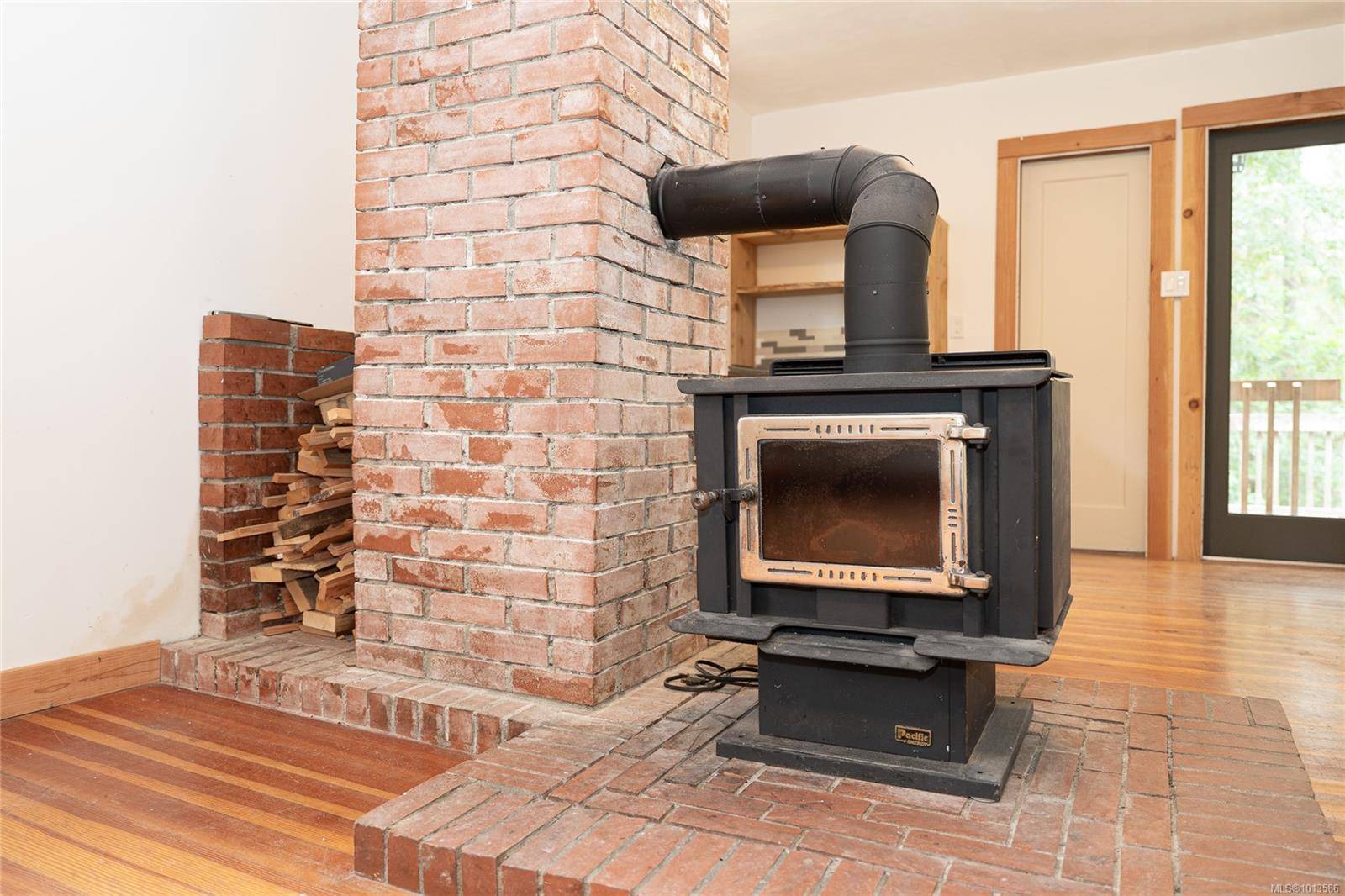 Thetis Island, BC V0R 2Y0,80 Blue Heron Rd