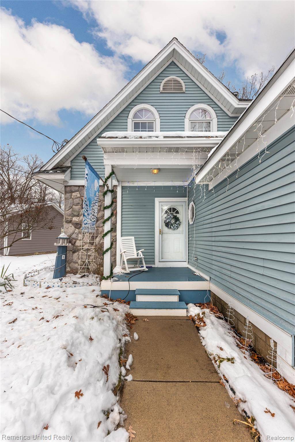 Hartland, MI 48353,1491 Division DR