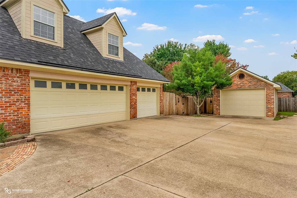 Bossier City, LA 71111,347 Crosscreek Drive