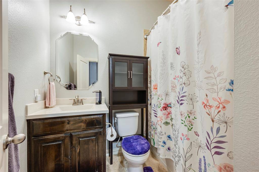 Dallas, TX 75236,6920 Kingdom Estates Drive