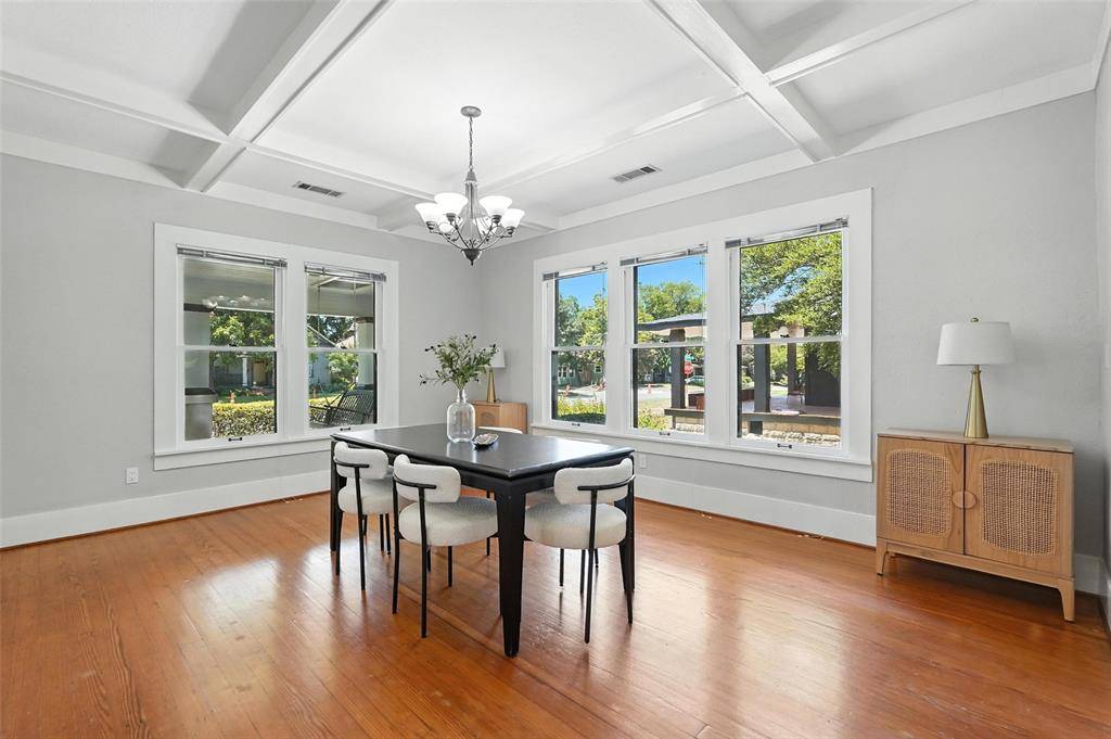 Dallas, TX 75208,726 Haines Avenue