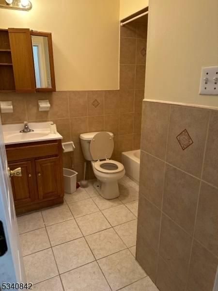 Newark City, NJ 07108,473 Clinton Ave