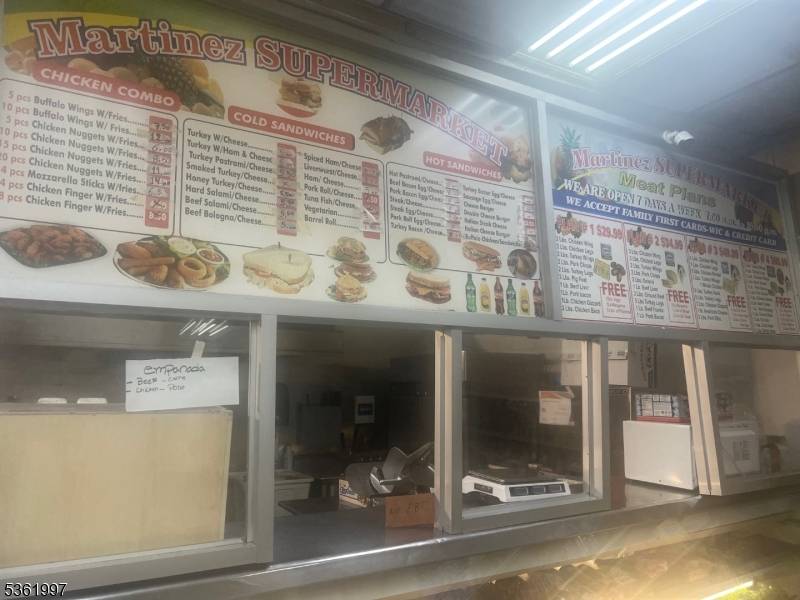 Newark City, NJ 07108,475 Clinton Ave