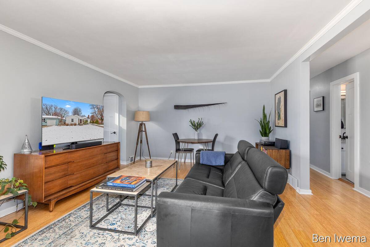 Holland, MI 49423,105 E 31st ST