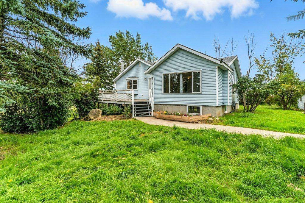 De Winton, AB T1S 3Y9,290003 96 ST E