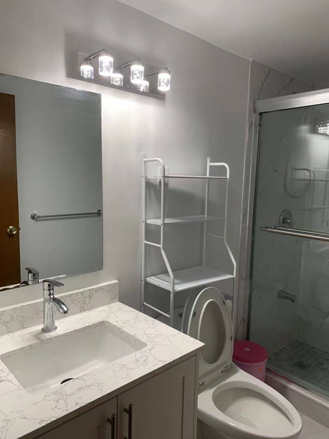 Toronto C01, ON M6J 2G4,137 Markham ST