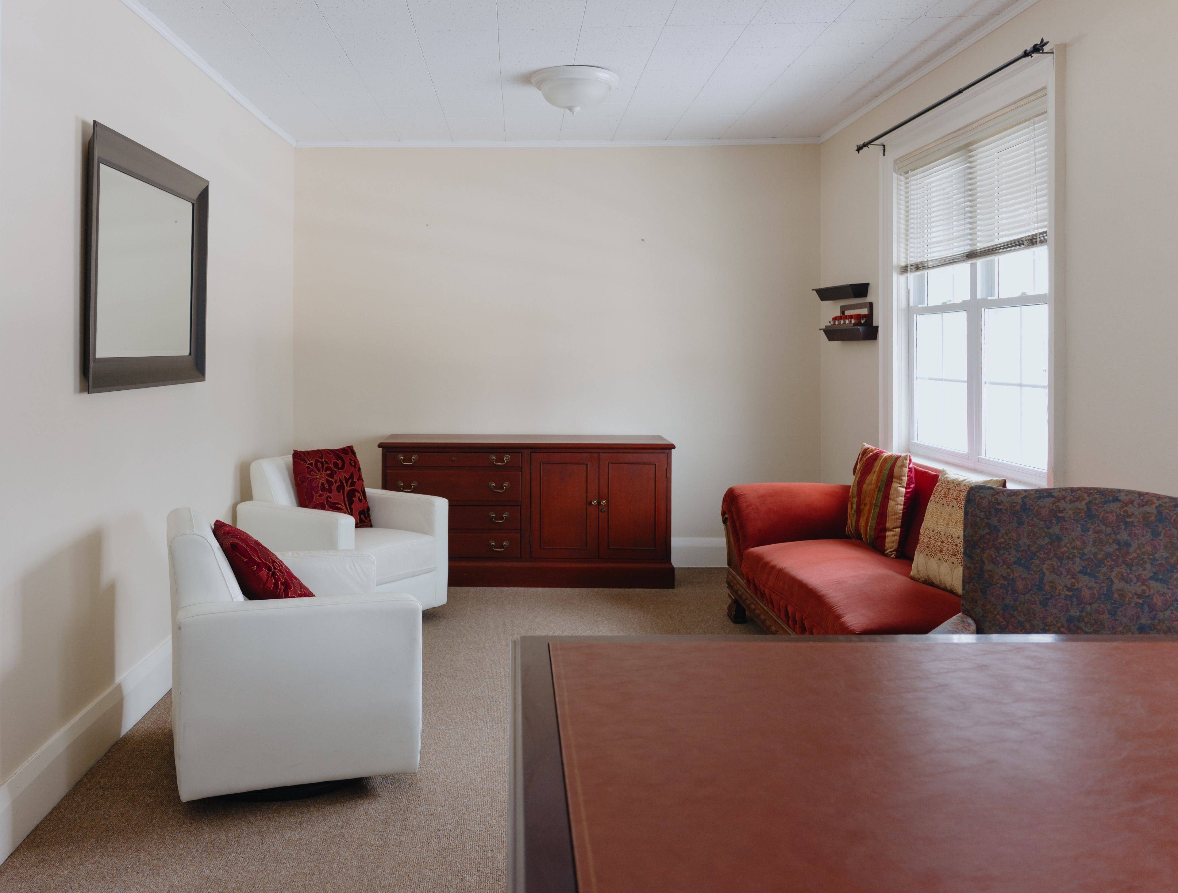 Toronto C11, ON M4G 3A6,1395 Bayview AVE #201