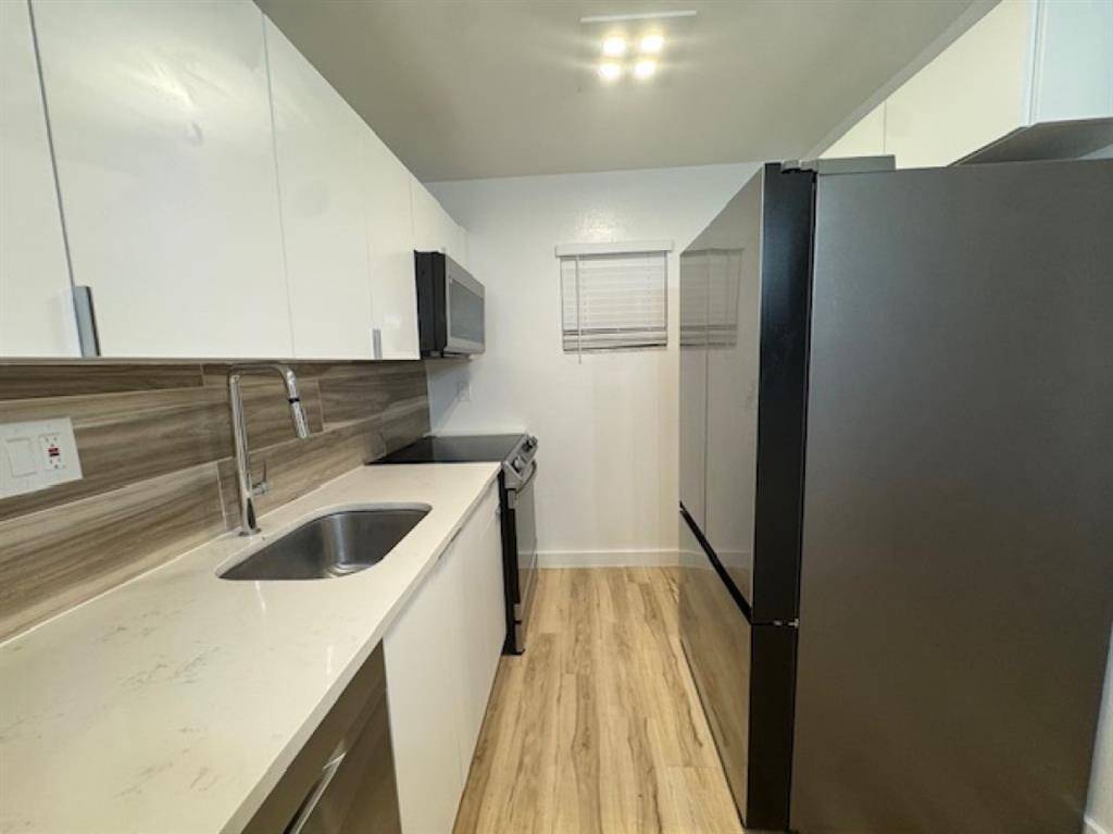 Hollywood, FL 33023,5525 SW 41st St #110