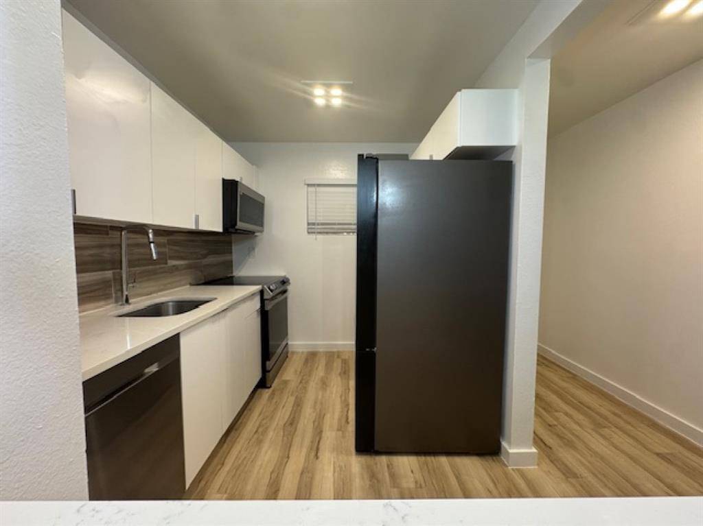 Hollywood, FL 33023,5525 SW 41st St #110