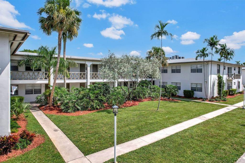 Hollywood, FL 33021,3601 Van Buren St #5