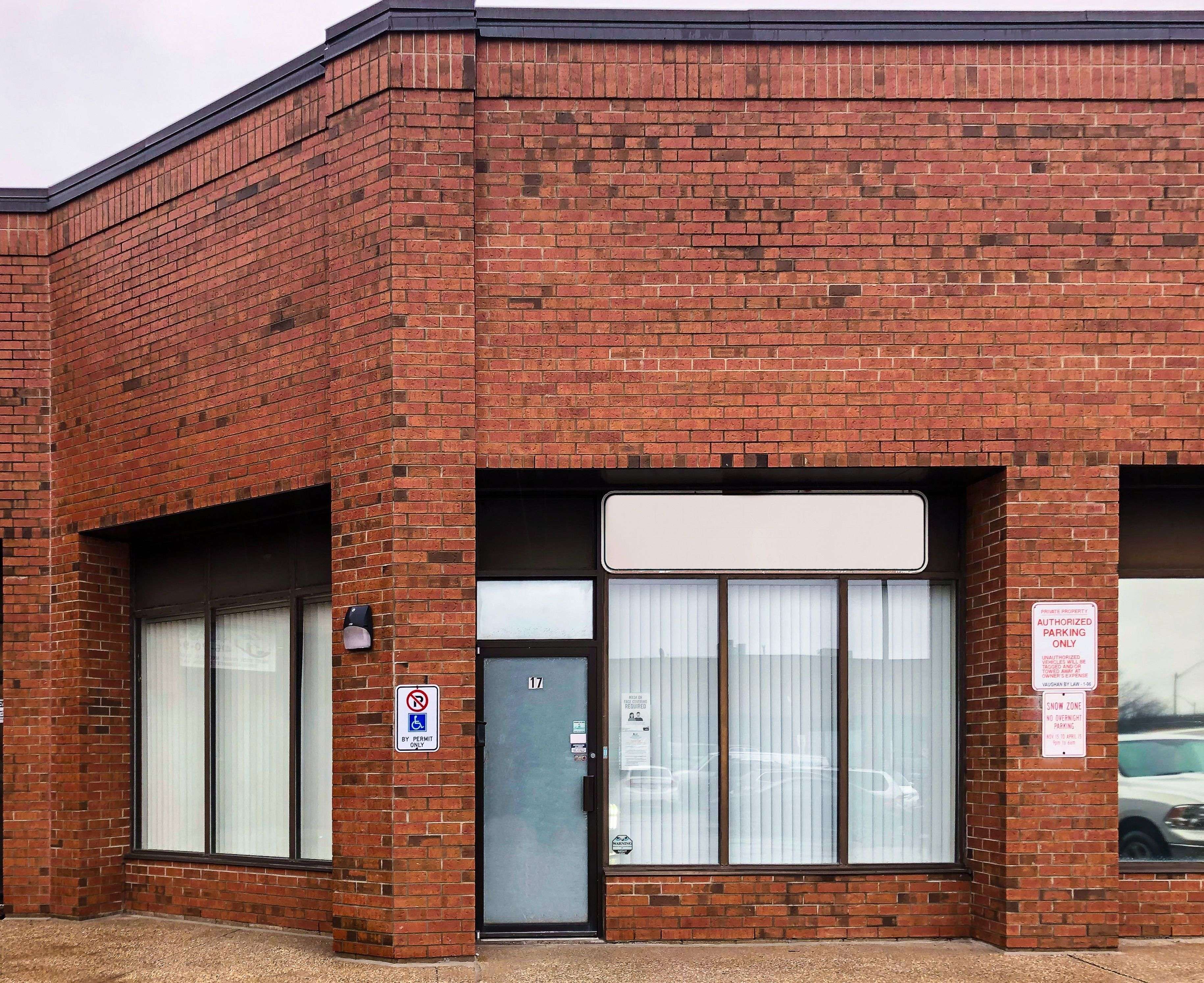 Vaughan, ON L4K 4C9,50 Ritin LN #17