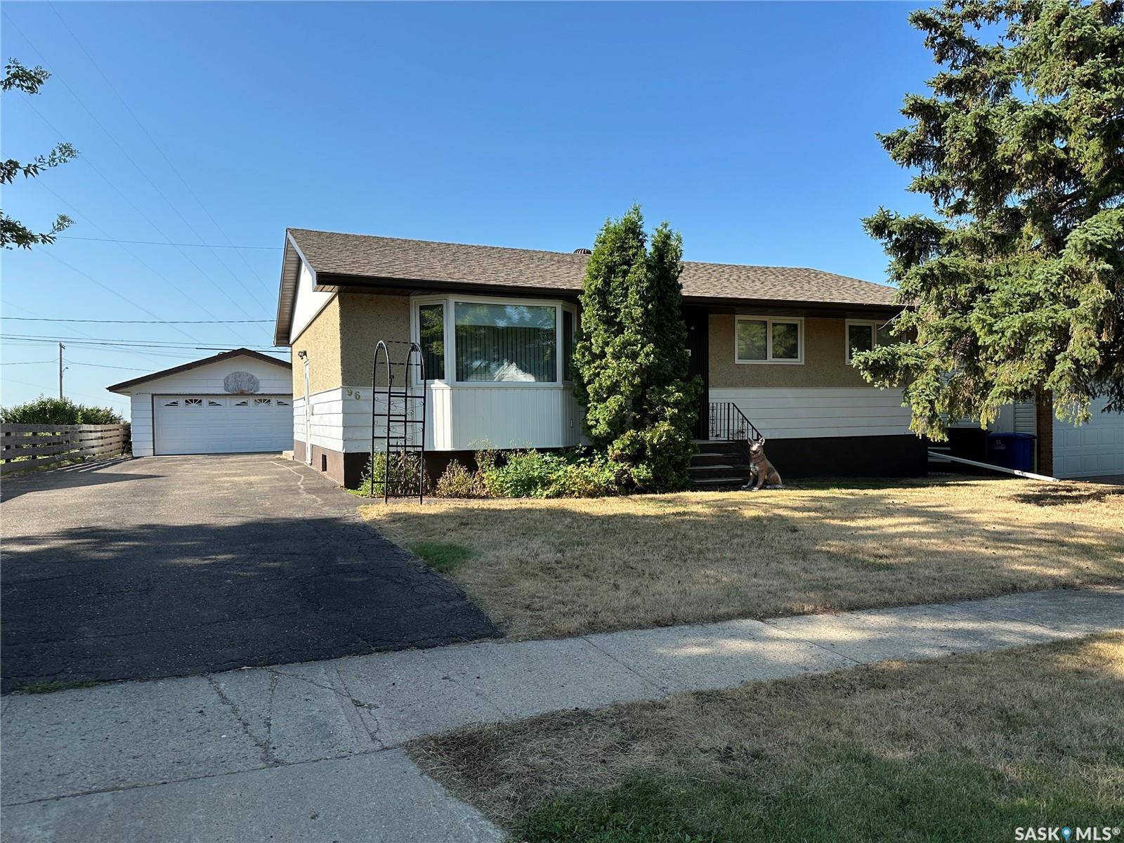 Weyburn, SK S4H 1Z7,96 9th AVENUE SE