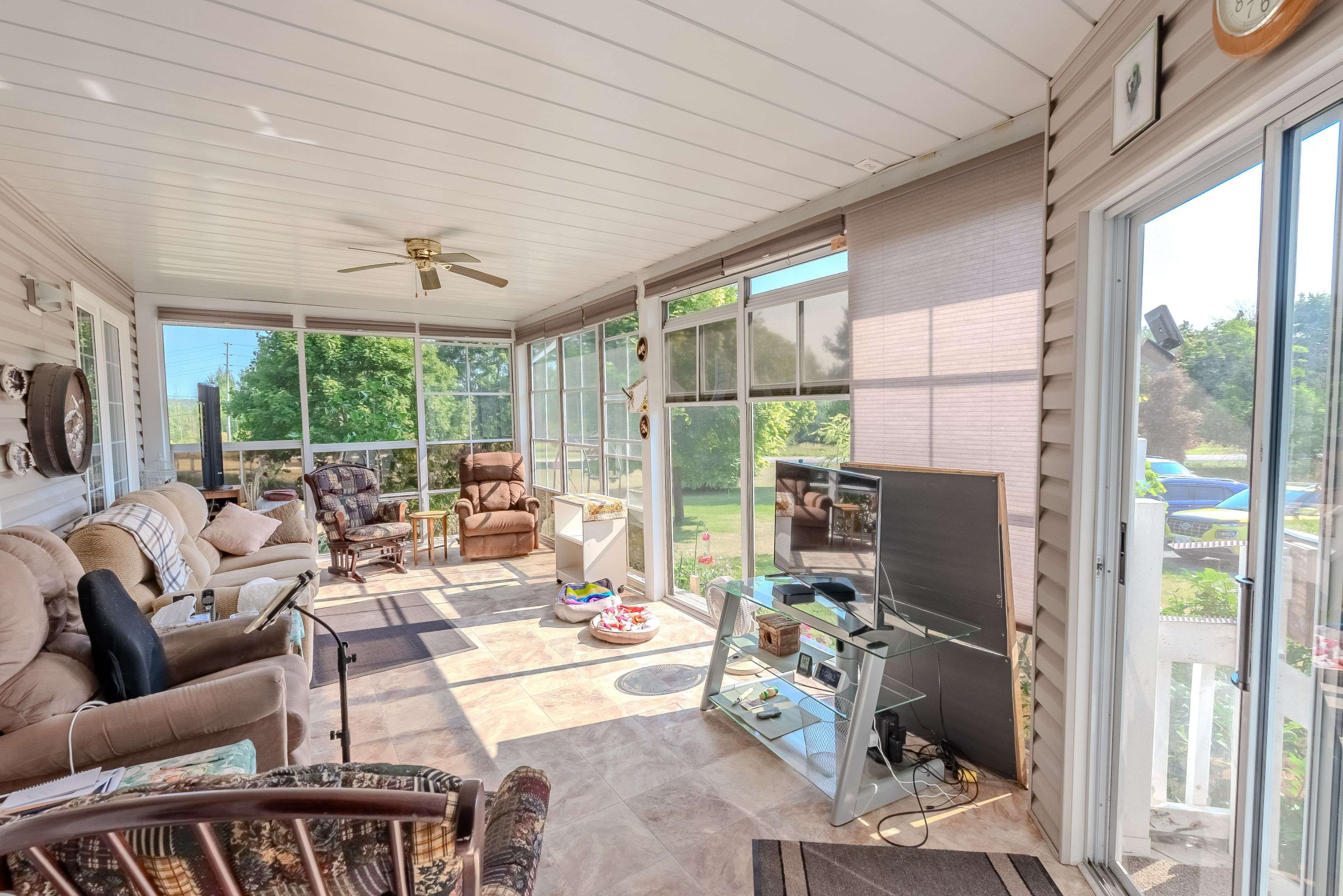 Rideau Lakes, ON K0G 1X0,9727 Highway 42 HWY