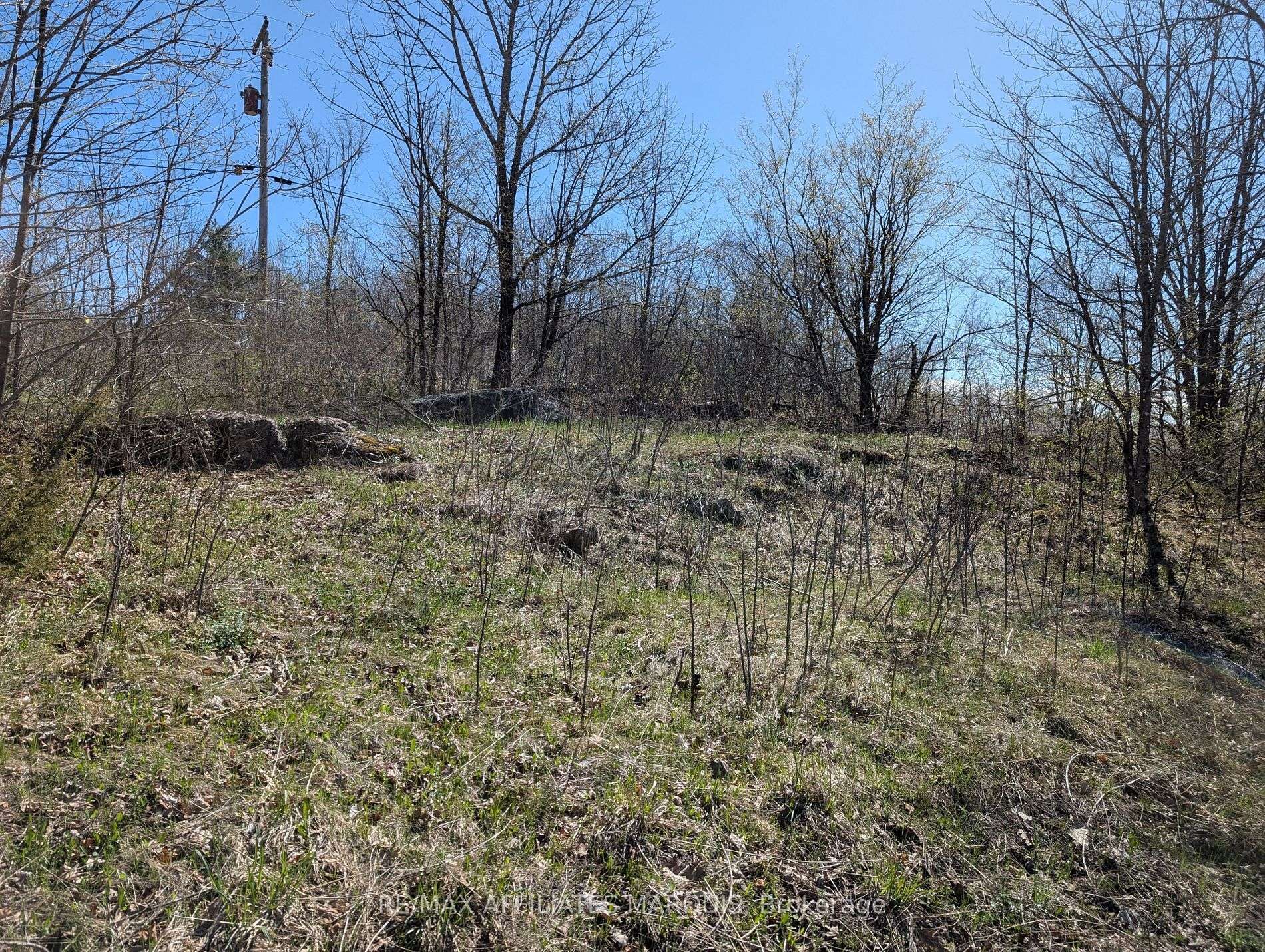 Rideau Lakes, ON K0G 1X0,0 LITTLE CROSBY LAKE RD