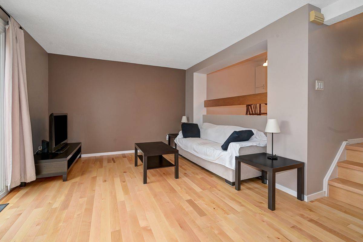 Orleans - Cumberland And Area, ON K1E 2N2,1742 Lamoureux DR #C