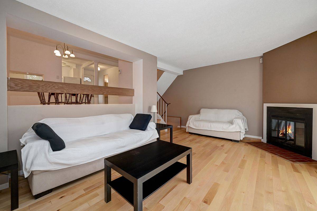 Orleans - Cumberland And Area, ON K1E 2N2,1742 Lamoureux DR #C