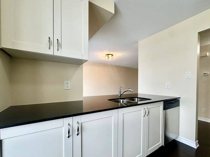 Orleans - Cumberland And Area, ON K4A 1A3,52 Astervale ST