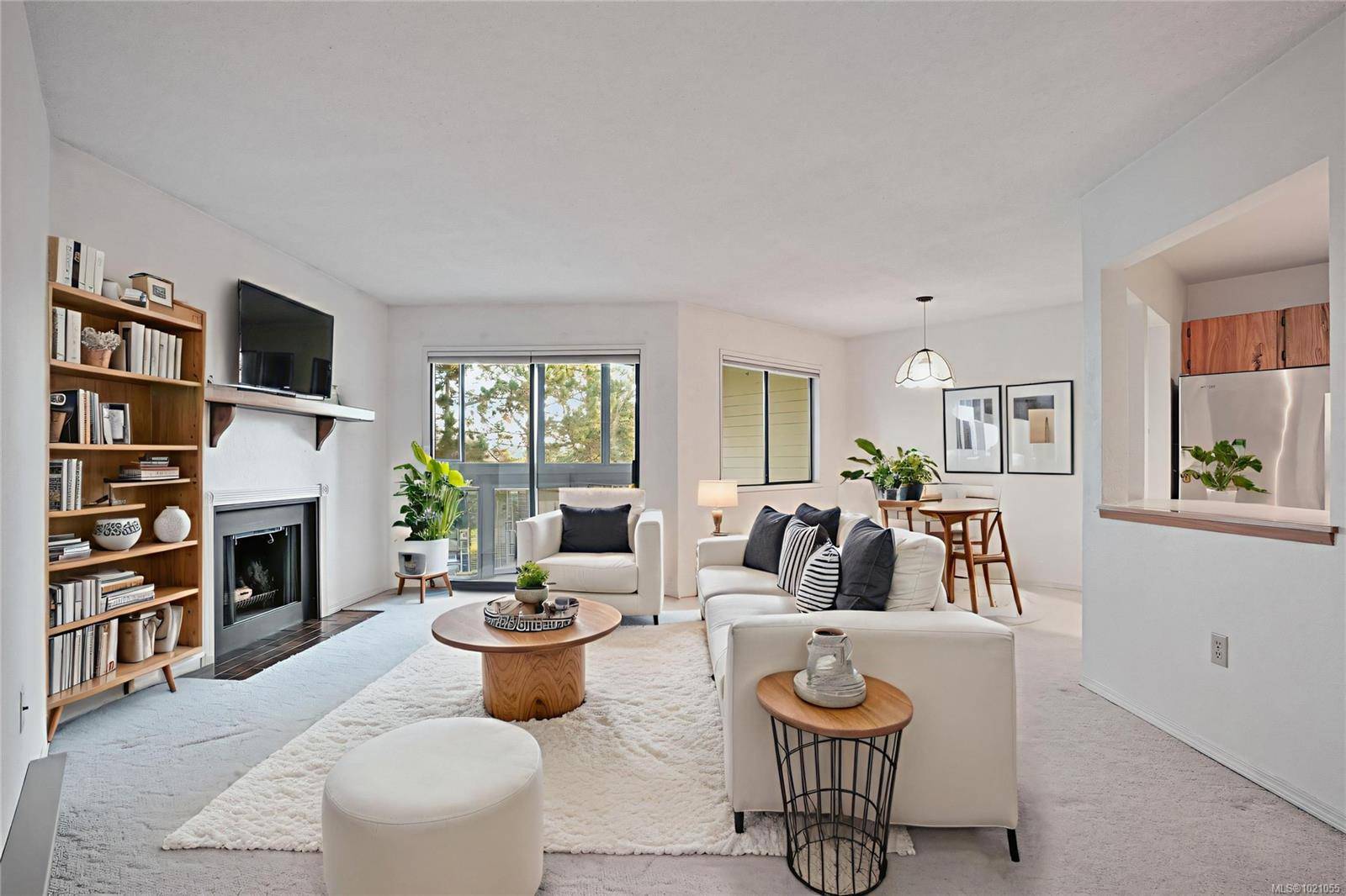 Saanich, BC V9A 1L9,69 Gorge Rd W #504