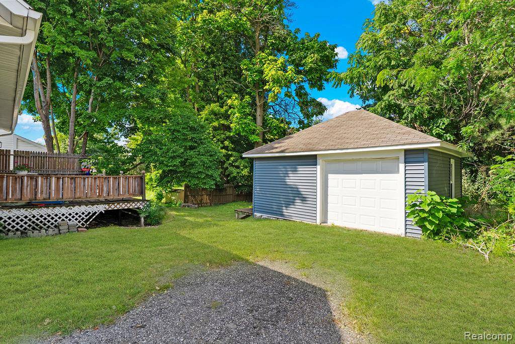 Clio, MI 48420,506 W Vienna ST