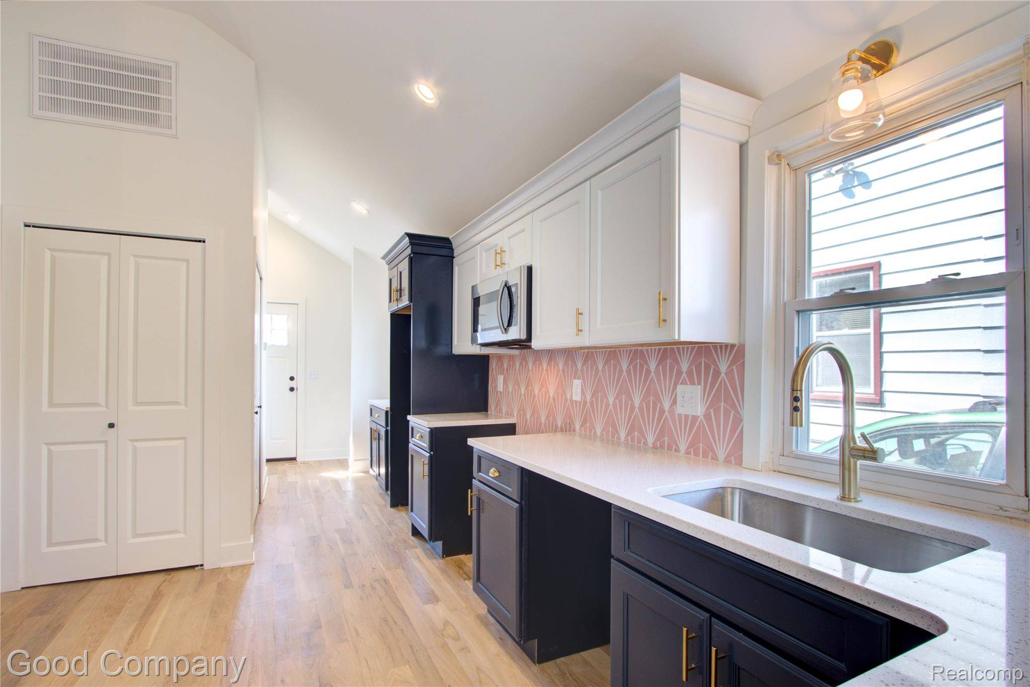 Ferndale, MI 48220,550 E Breckenridge ST