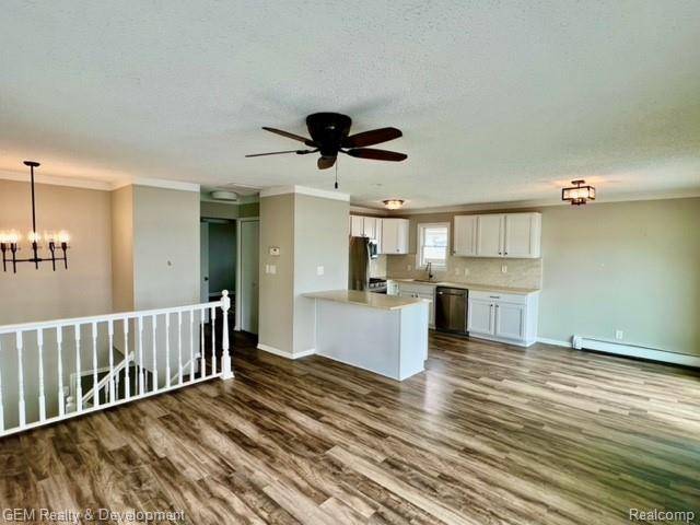 Commerce Twp, MI 48382,1869 Union Lake RD