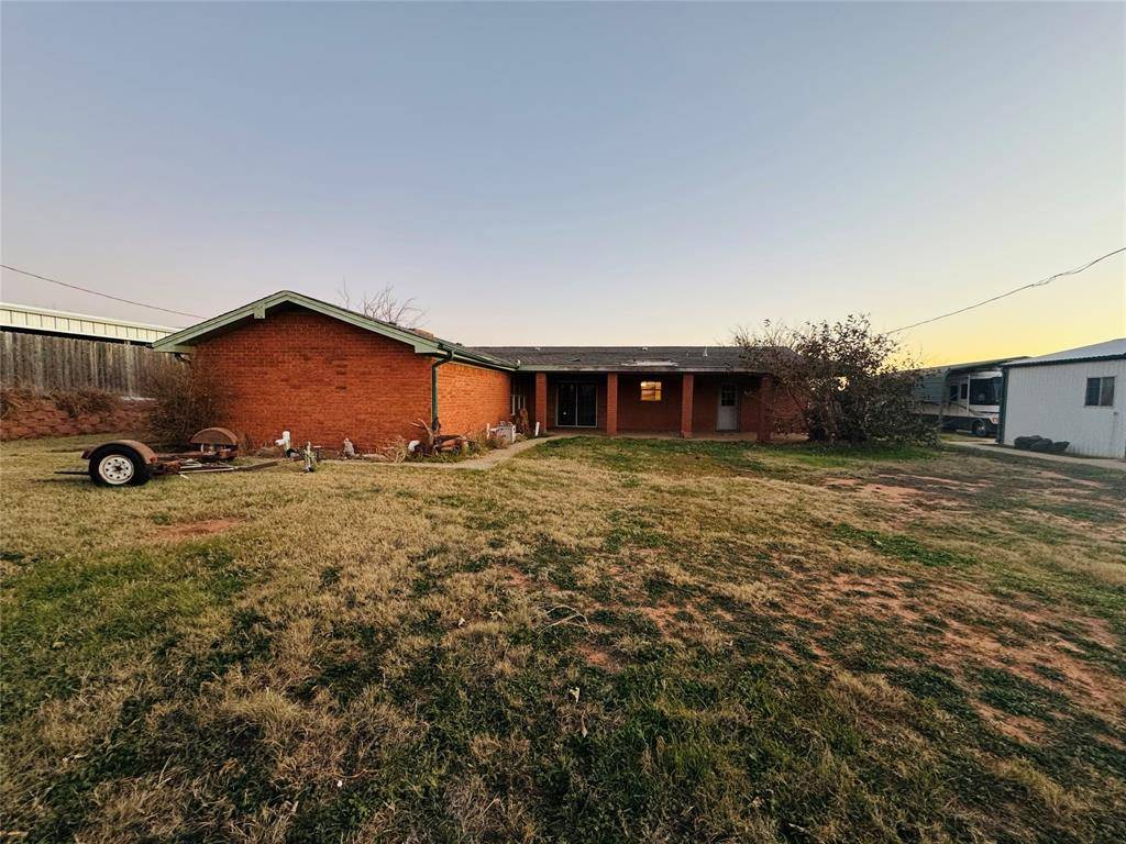 Rotan, TX 79546,1111 E Sammy Baugh Avenue