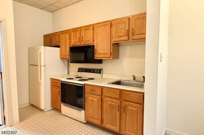 Washington Boro, NJ 07882,2 E Washington Ave #2C