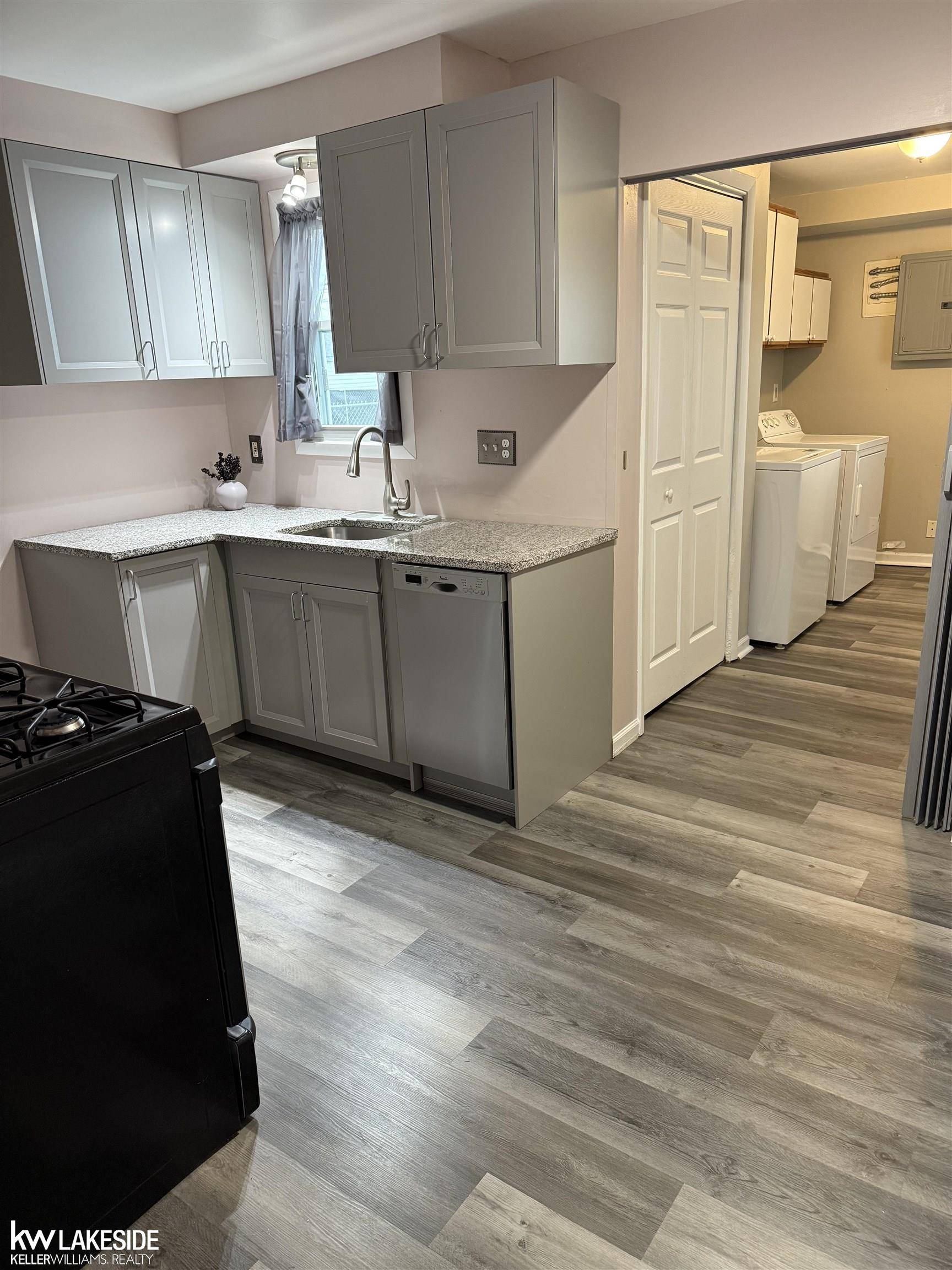 Roseville, MI 48066,28336 Rosemont ST