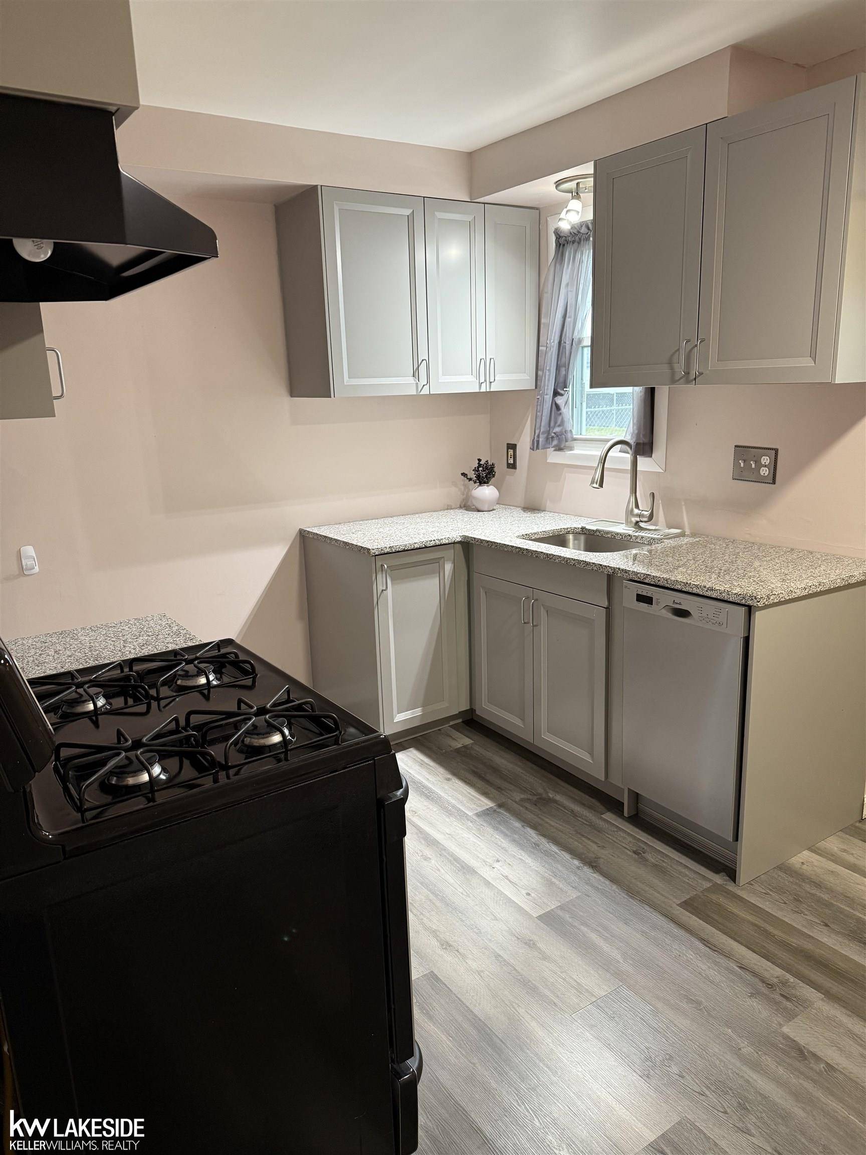 Roseville, MI 48066,28336 Rosemont ST