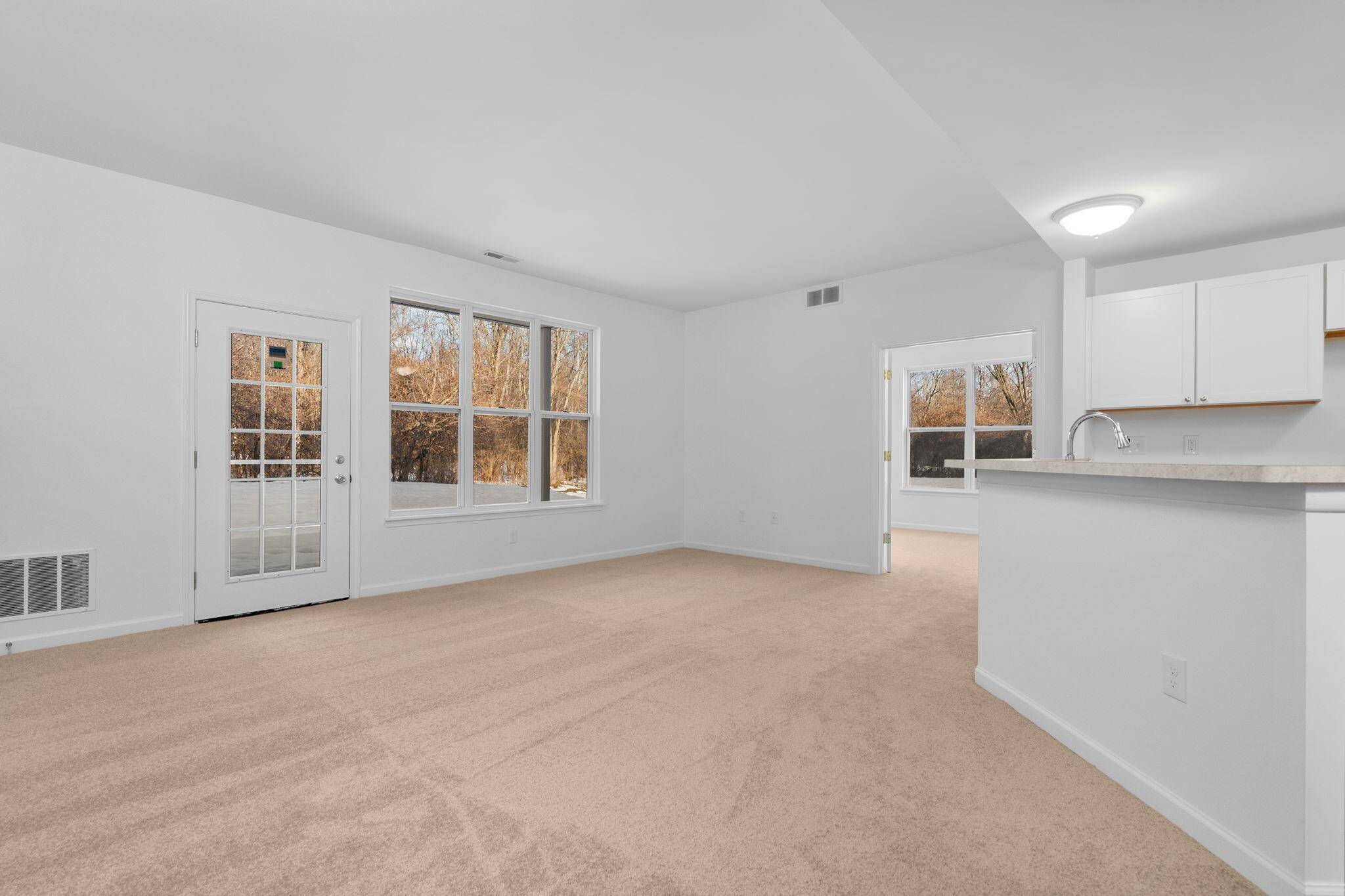 Ypsilanti, MI 48198,8117 Autumn Woods TRL