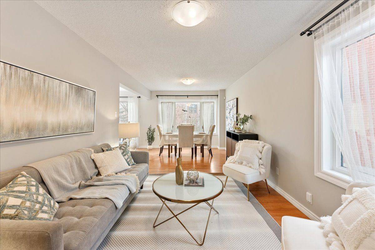 Pickering, ON L1V 6R5,1947 Pine Grove AVE