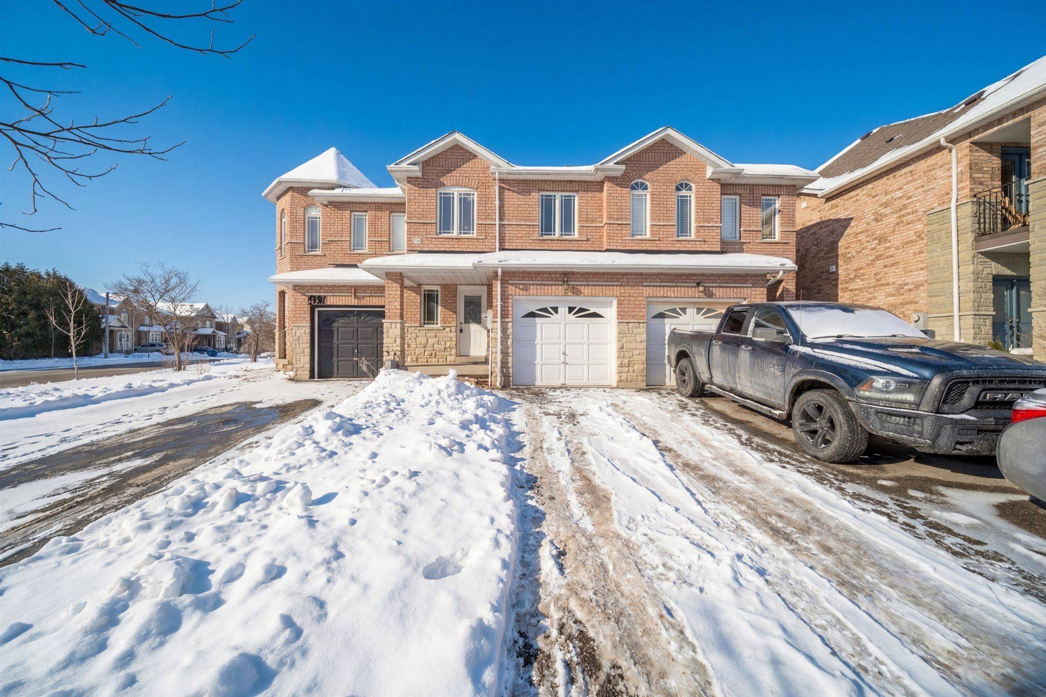 Pickering, ON L1V 7C8,1983 Treetop WAY