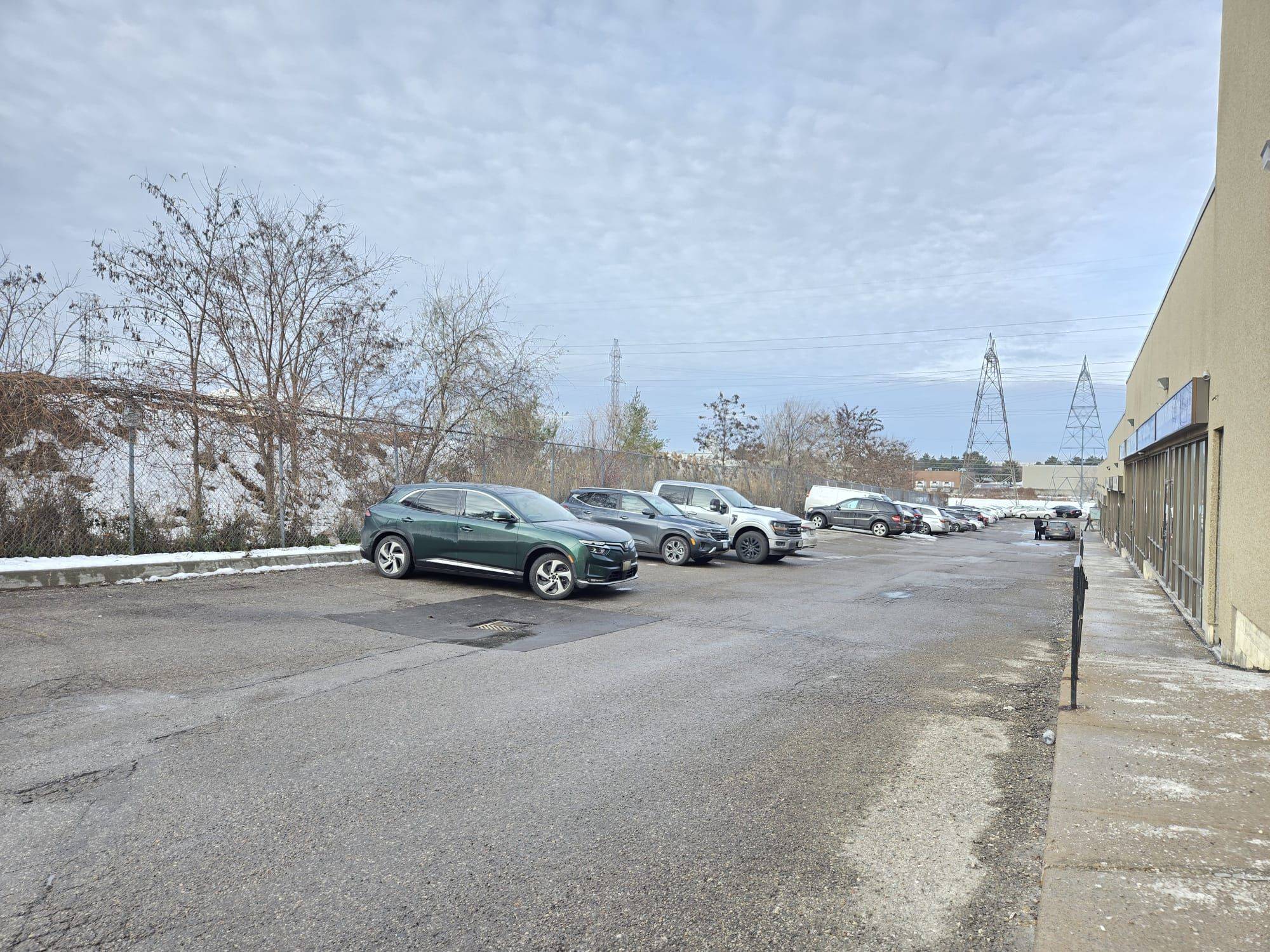 Toronto E07, ON M1V 5E4,80 Nashdene RD #202