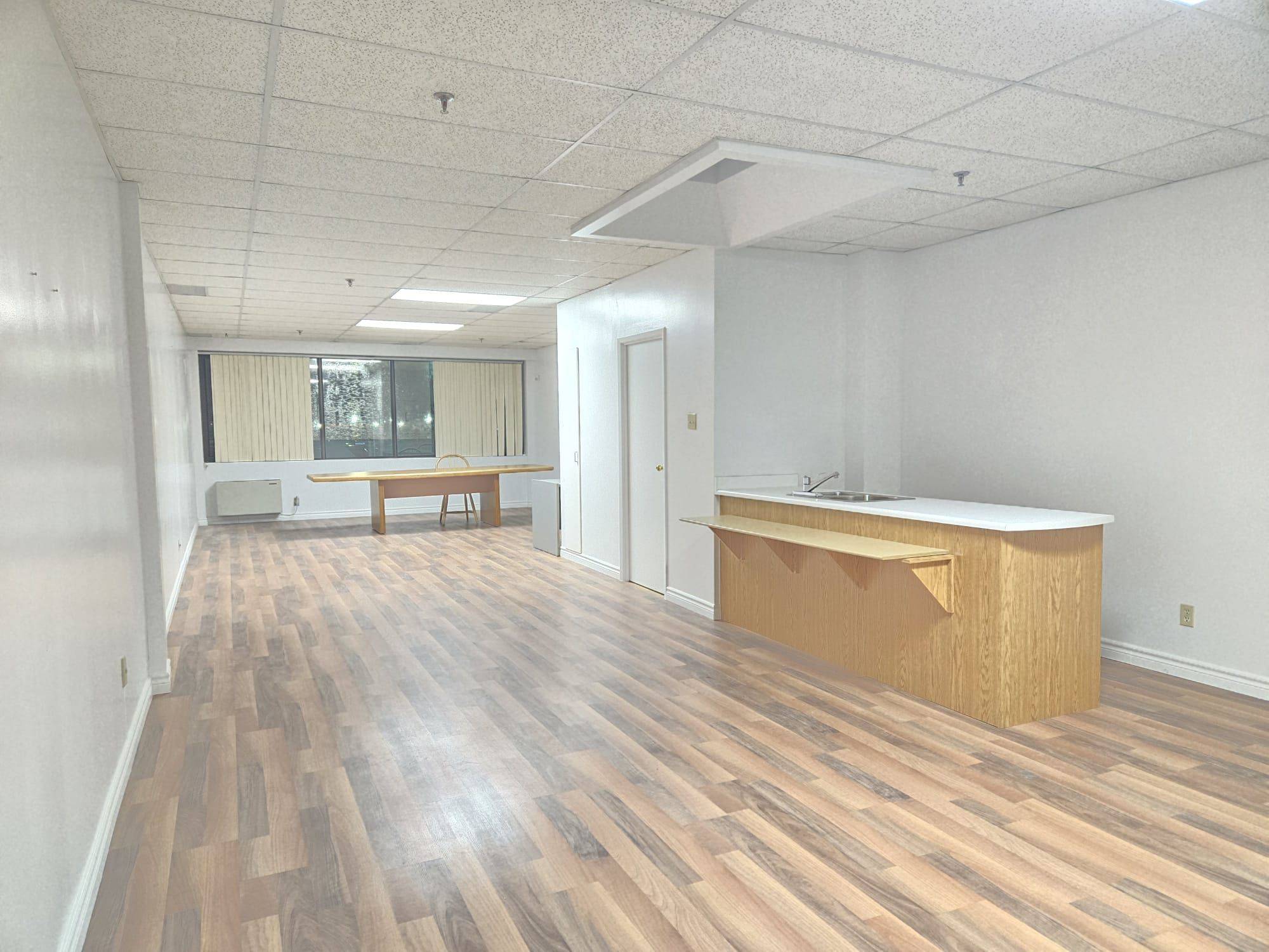 Toronto E07, ON M1V 5E4,80 Nashdene RD #202