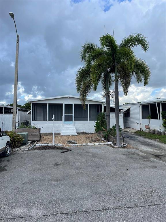 Fort Lauderdale, FL 33312,5627 Lagoon Dr