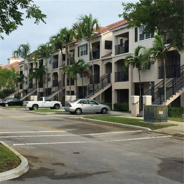 Coral Springs, FL 33067,5800 W Sample Rd #307