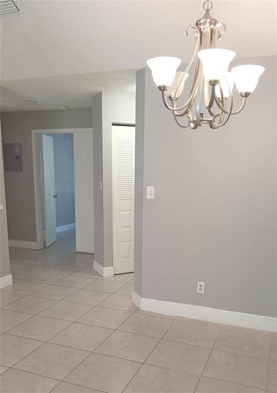 Coral Springs, FL 33071,922 Coral Club Dr #922