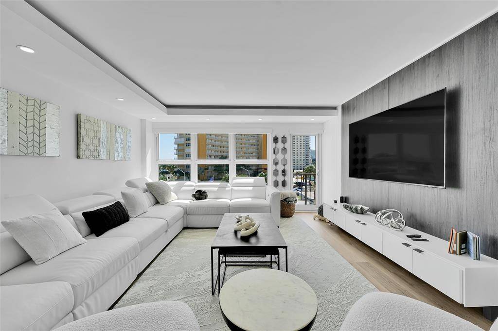 Pompano Beach, FL 33062,405 N Ocean Boulevard #306