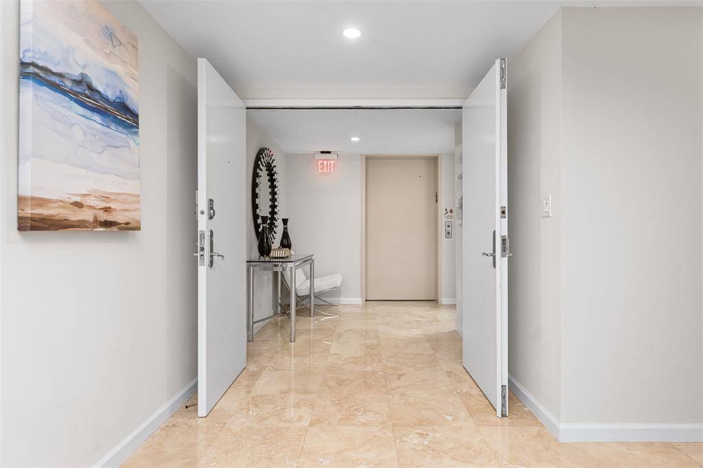 Fort Lauderdale, FL 33301,45 Hendricks Isle #403